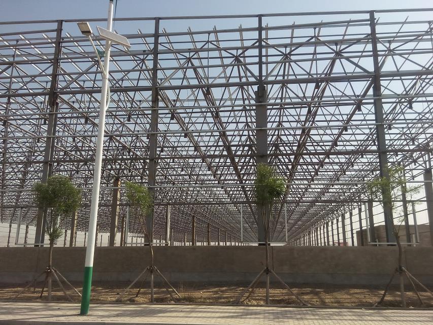 穆棱汽车工业厂房网架